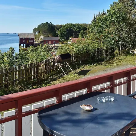 Hébergement de vacances 6 Person In *