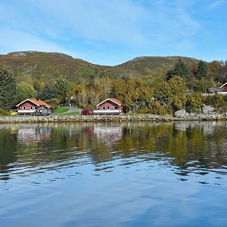 6 Person In Bud-by Traum * Bud